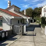 Back To Pobri-opatija Апартаменты *