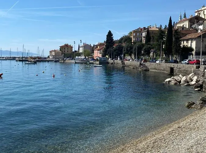 Daire Back To Pobri-opatija *